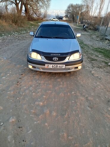 lend cruiser 200: Toyota Avensis: 2001 г., 1.8 л, Механика, Бензин, Седан