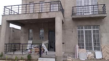 demir balkon: Balkon məhəccəri, Dəmir — 1