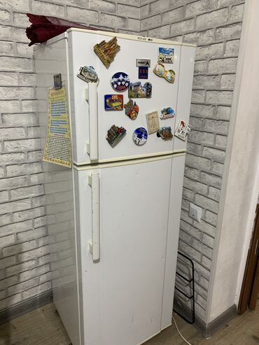 рисоварка бу: Продаем холодильник, очень хорошо работает . Просто для нас маленьким