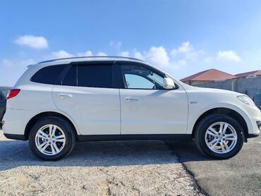 Hyundai: Hyundai Santa Fe: 2 l | 2010 il Ofrouder/SUV — 4