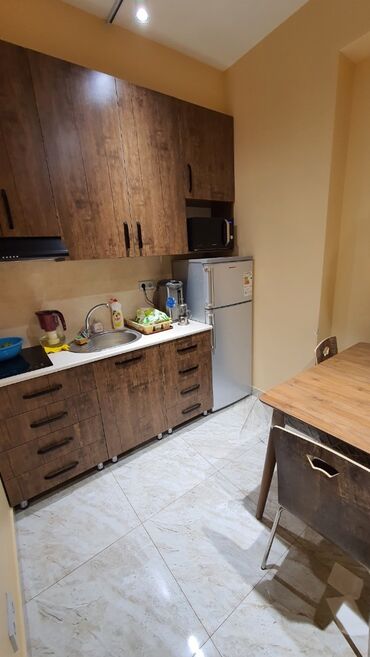 Digər kommersiya daşınmaz əmlakı: Hazir fəali̇yyət göstərən gözəlli̇k salonu! Sahibindən icarə! Yasamal — 9