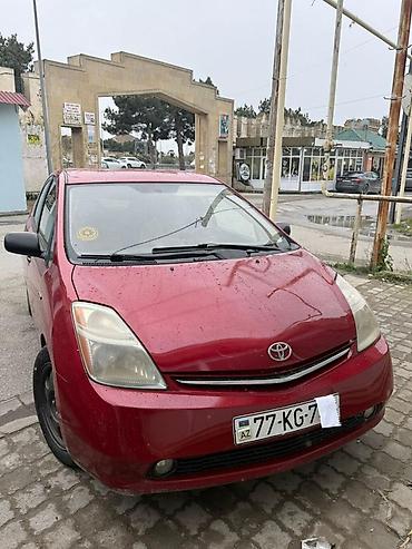 bmw e 39: Toyota Prius (2-ci nəsil) hibrid hetçbek - Rəng: qırmızı gövdə — 5