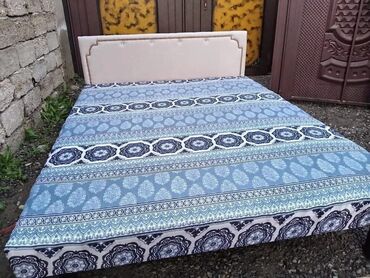 Çarpayılar: 1 nəfərlik çarpayılar 60 manat. 2 nəfərlik taxt 110 manat çatdırılma — 4