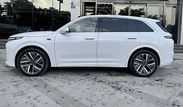 Lixiang: Lixiang L7: 2024 г., 1.5 л, Автомат, Газ — 6