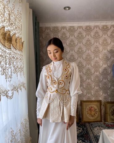 сколько стоят золотые обручальные кольца: Вечернее платье, Длинная модель, С рукавами, M (EU 38)