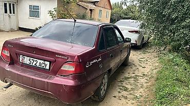 Унаа: Daewoo Nexia: 2009 г., 1.5 л, Кол менен иштөөчү, Бензин, Седан — 3