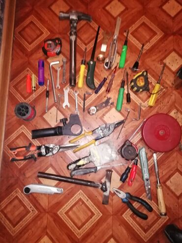 плотницкий инструмент: Инструменты