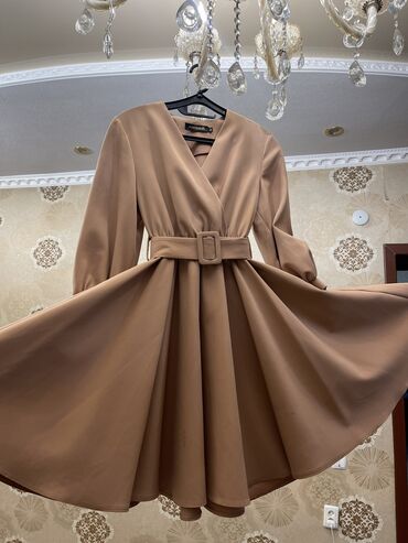 chevrolet niva 2 дата выхода: Вечернее платье, Короткая модель, С рукавами, S (EU 36)