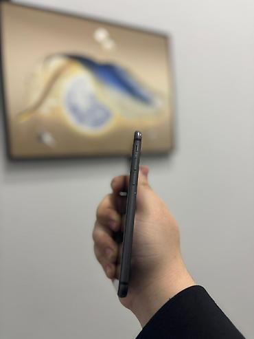 i̇pone 7: IPhone 8, 64 GB, Qara, Barmaq izi — 6