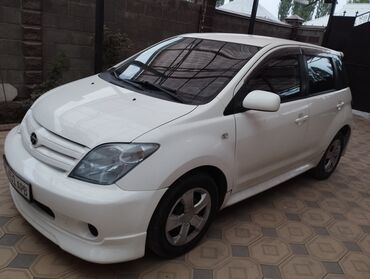 виндом авто: Toyota ist: 2004 г., 1.5 л, Автомат, Бензин, Хетчбек