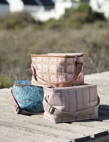 Baštenska dekoracija: Rashladne torbe od 4l. I 19l.Novo termo torbe za put, plazu akcija — 2