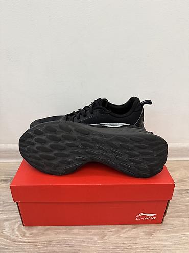 lining бу: Ботасы Li-Ning оригинал. Размер: 42 (написано 43, маломерка). Цвет — 3
