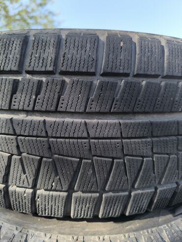 колесо для газ 53: Шины 225 / 50 / R 17, Зима, Б/у, Комплект, Легковые, Япония, Bridgestone
