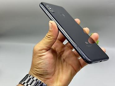 хиоми: Xiaomi, Mi 8, Б/у, 128 ГБ, цвет - Черный, 2 SIM — 2