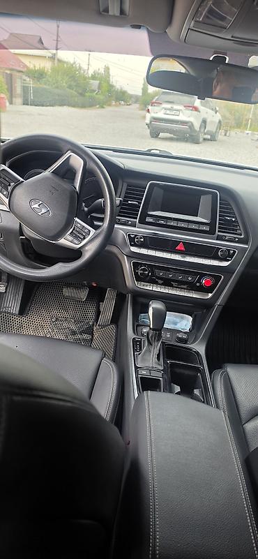 Продажа авто: Hyundai Sonata: 2022 г., 0.2 л, Автомат, Газ, Седан — 4