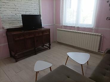 Dugoročni najam stanova: Namešten stan u kući, 50m2, na prvom spratu, zaseban ulaz Dvosoban — 10