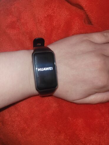 huawei honor 8 lite: Huawei Band 6 ispravan sa punjačem