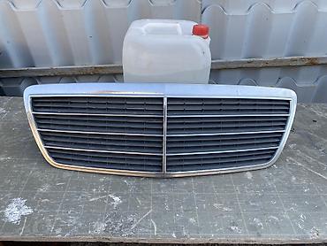 Решетка радиатора Mercedes-Benz 2002 г., Б/у, Оригинал