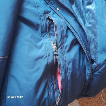 Пуховики и зимние куртки: Пуховик, Длинная модель, Стеганый, С капюшоном at lalafo.kg — 9 Пуховики и зимние куртки: Пуховик, Длинная модель, Стеганый, С капюшоном — 9