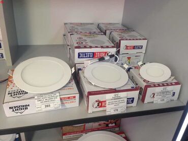 Электрики: Электрик | Перенос электроприборов, Прокладка, замена кабеля, Установка распределительных коробок Больше 6 лет опыта — 10