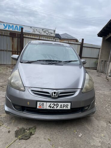 Honda: Honda Fit: 2002 г., 1.3 л, Автомат, Бензин, Хэтчбэк