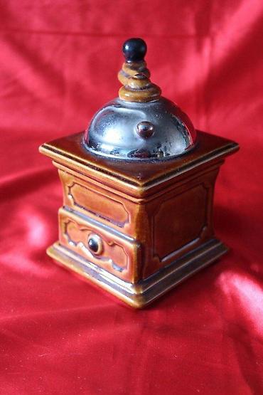 Stare vaze i dekor: STARA KERAMIČKA ŠTEDNA KASA U OBLIKU MLINA, GEBEL | Stara keramička — 3