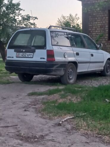опел зевира: Opel : 1993 г., 1.6 л, Механика, Бензин, Универсал