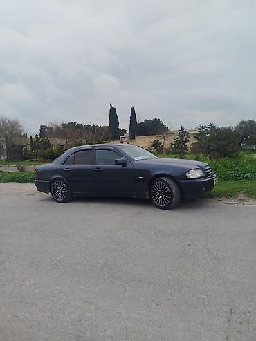 c220 cdi: Mercedes-Benz 220: 2.2 l | 1998 il Sedan — 1