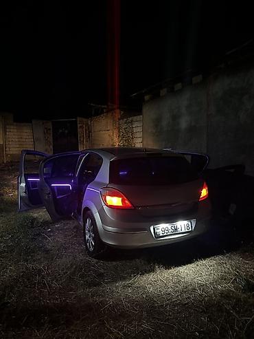 mercedes benz 208 d: Opel Astra: 1.3 l | Hetçbek — 3