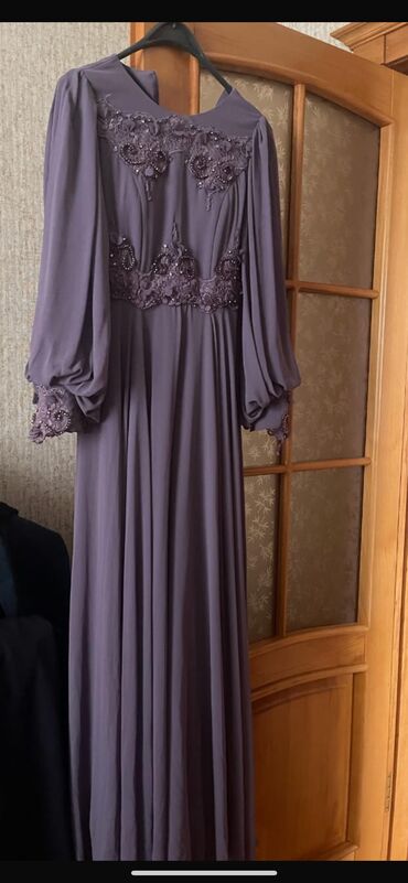 hicab geyimler: Вечернее платье, Макси, M (EU 38)