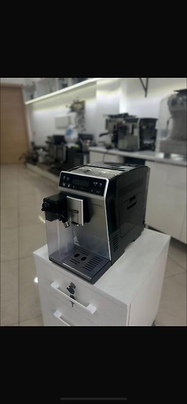 Tam avtomatik qəhvə aparatı – cappuccino və latte üçün süd sistemi ilə