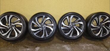 Geely: Geely Monjaro: 2024 г., 2 л, Автомат, Бензин, Внедорожник — 5