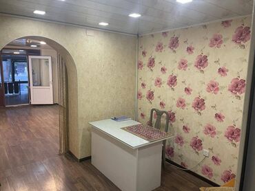 Digər kommersiya daşınmaz əmlakı: Sumqayıt 45 də 3 otaqdan ibarət ibarət obyekt icarəyə verilir. Ofis — 2