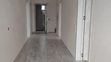 Həyət evləri və villaların satışı: Satılır: həyət evi - Həyətyanı sahə: Hündür hasarlı, dəmir darvazalı — 3