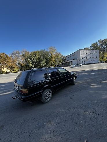 8: Volkswagen Passat Variant: 1991 г., 1.8 л, Механика, Бензин, Универсал — 4