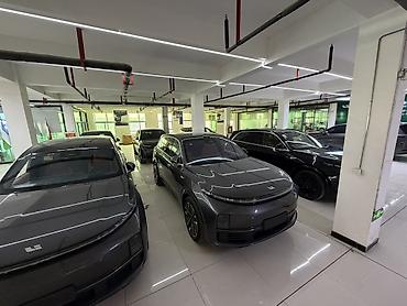 Продажа авто: Lixiang L7: 2023 г., Гибрид, Кроссовер — 2