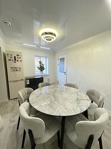 участок заря: 5 комнат, 120 м², 3 соток, Бишкек, Киркомстром Собственник — 5