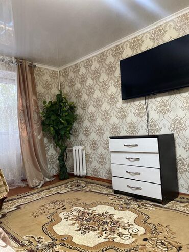 старый вокзал: 2 бөлмө, 51 кв. м, 103-серия, 4 кабат, Косметикалык ремонт