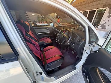 сидения на фит: Honda Stream: 2002 г., 1.7 л, Автомат, Бензин, Минивэн — 4