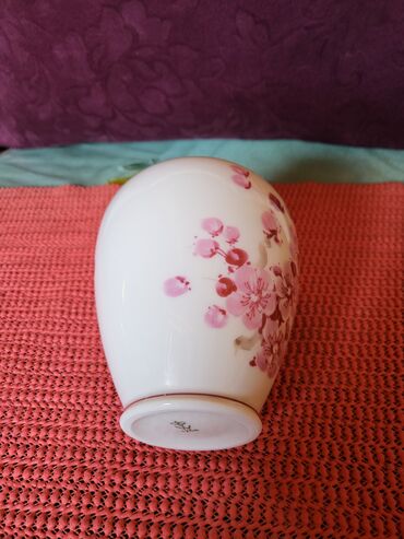 Ostali kućni dekor: Vaza nova wallendorf 1963.g.+ Nemacka. Nova vaza,sve na njoj odsjaj — 11