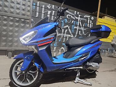 Скутеры: Макси-скутер 150 куб. см, Бензин, Б/у — 2