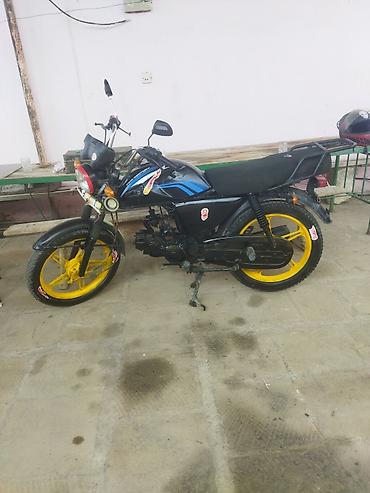 Мототранспорт: Moped tipli yüngül motosiklet Xüsusiyyətlər:kuba boks 110 kubdu — 1