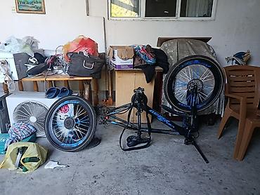 velosiped sadə: 24 lük problemi yoxdur sadəcə təkəri patlaxdı sadece kamera patirişka — 1