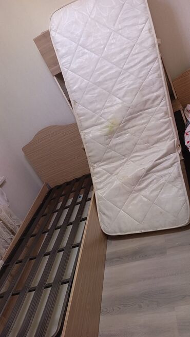Çarpayılar: İşlənmiş, Təknəfərlik çarpayı, Bazalı, Matras ilə, Azərbaycan