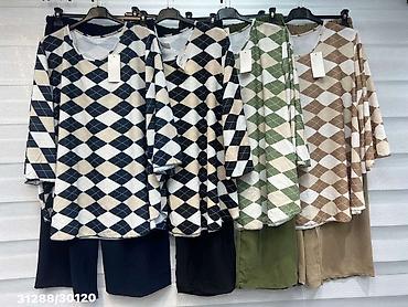 pull and bear beograd: 03. L. Komplet za punije
2XL 3XL 4XL 5XL
Cena : 2.800 dinara — 4
