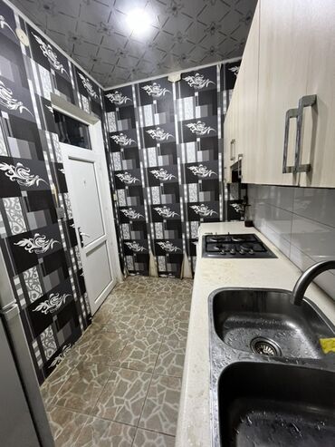 Mənzil kirayələyirəm: 3 otaqlı, 65 kv. m — 6