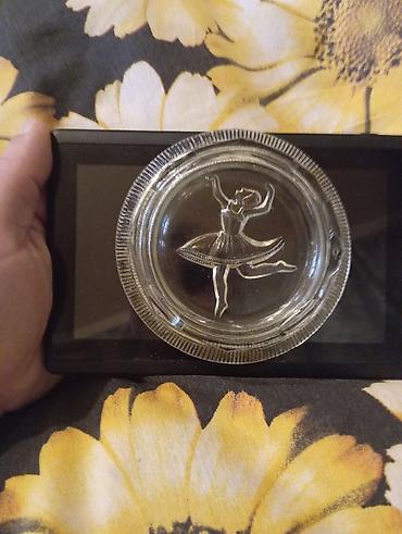 Şüşə suvenir boşqab – balerina relyefi ilə - Material: şəffaf şüşə -