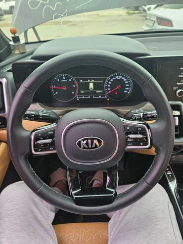 Kia: Kia Sorento – 7 yerlik müasir SUV - Korpus: qara rəng, LED ön/arka — 5