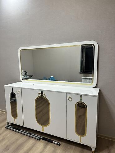 podstavka: Tv alti 100 azn 1.50 sm
Kamod 300 azn 1.80 sm
Yenidir — 2