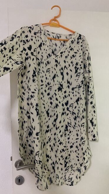 haljine zara svecane: XL (EU 42), color - White, Oversize, Long sleeves